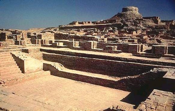 Great Bath, Mohenjadaro Source: Wikimedia